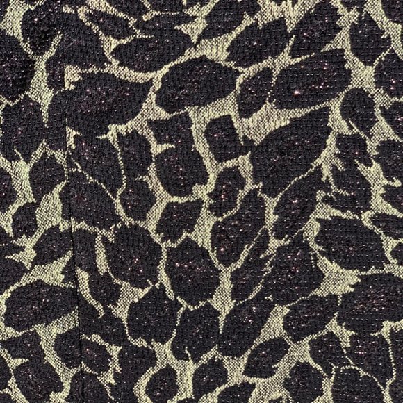 Vince Camuto Long Sleeve Glitter Animal Print Shea - Picture 8 of 12